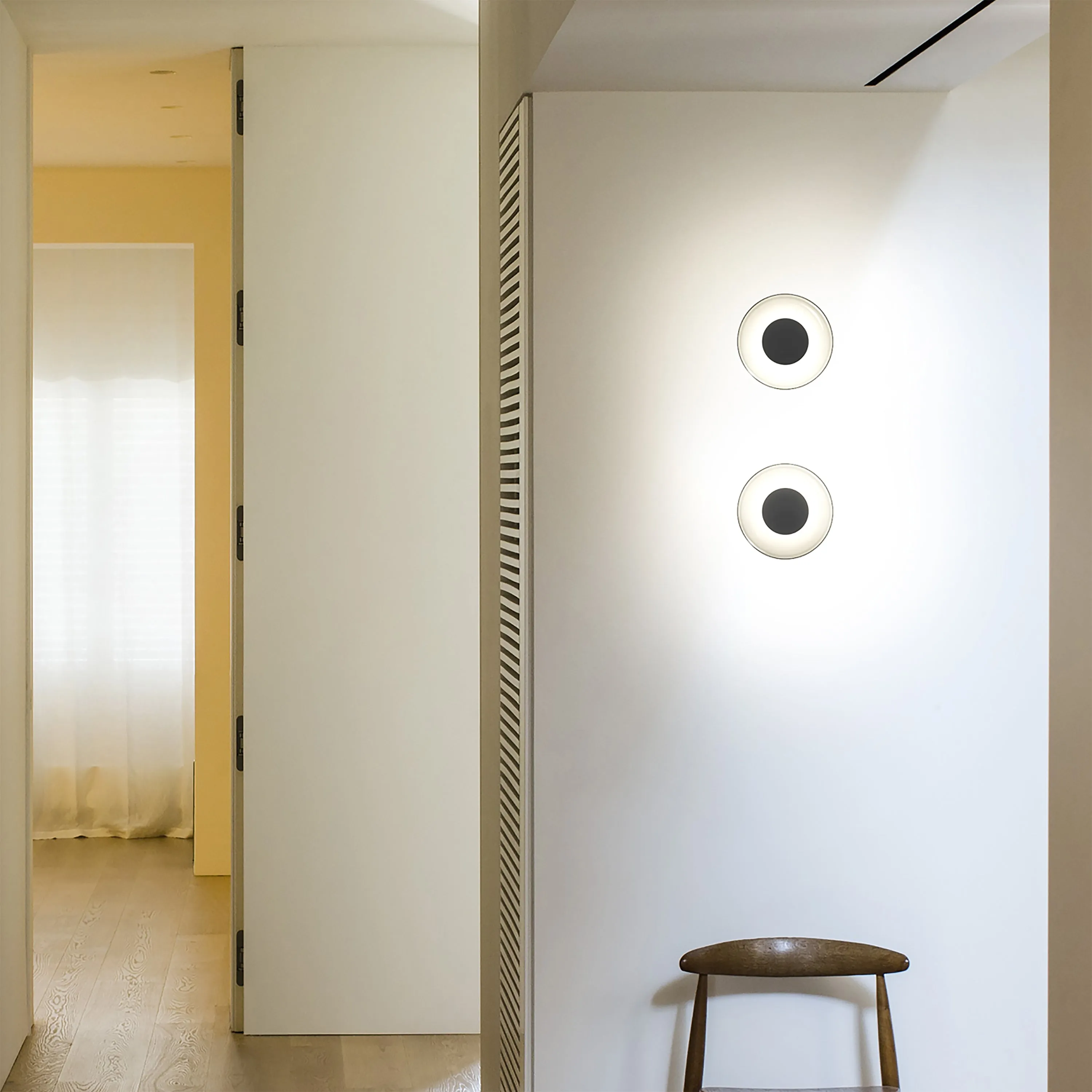 Aura Plus Wall Light