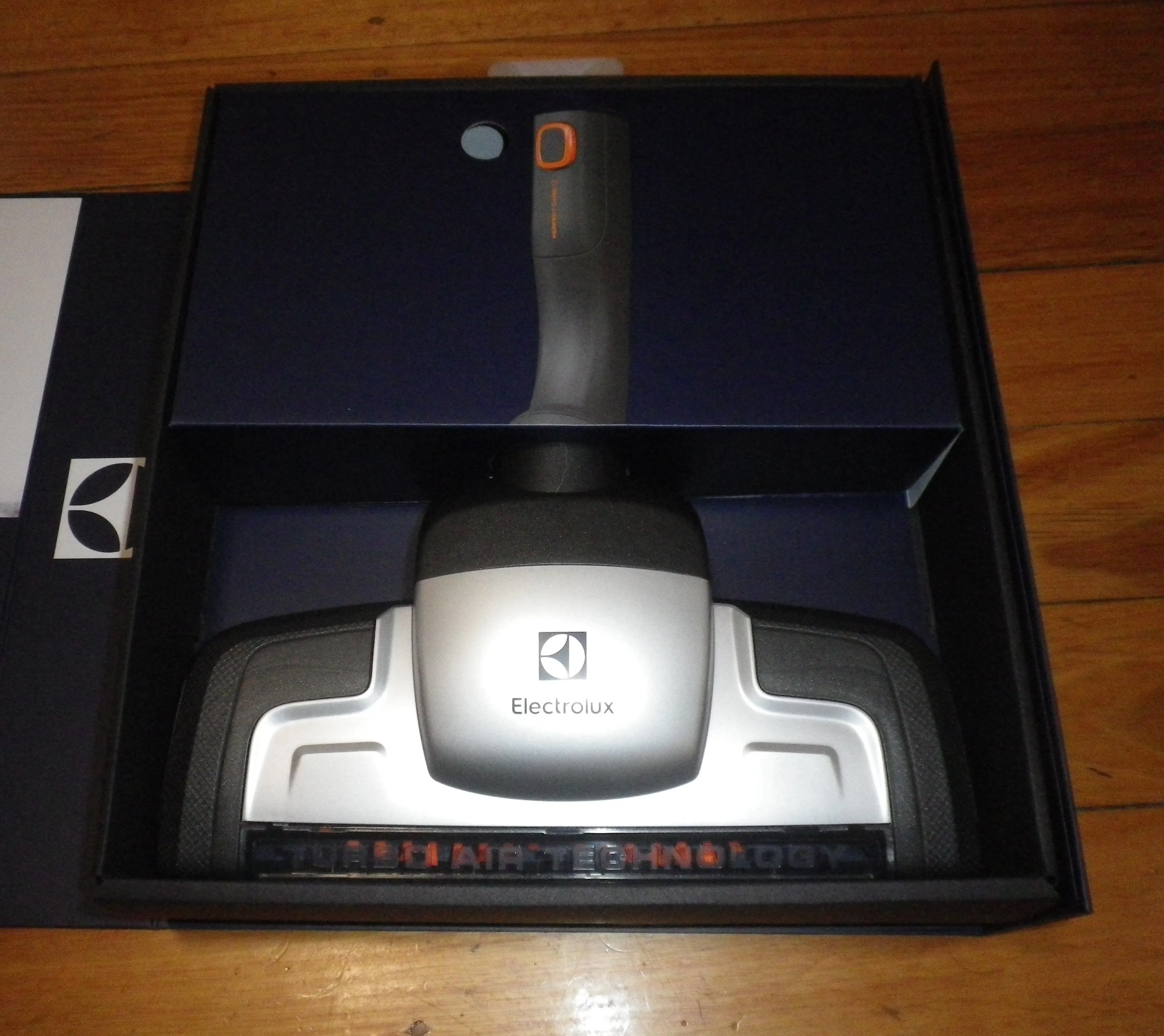 Electrolux AeroPro 2G Turbo Air Driven Floor Tool in Fancy Box - Part # ZE119