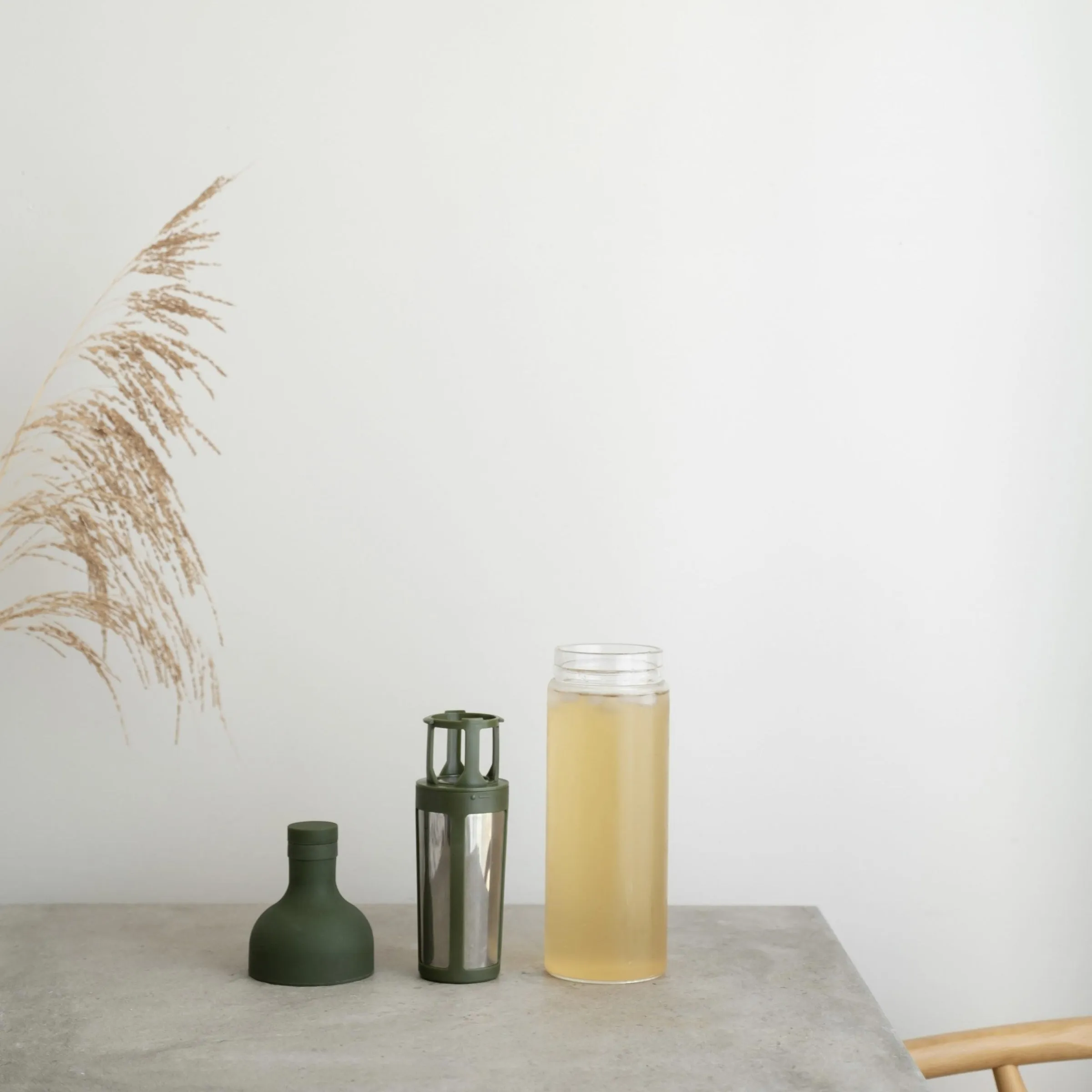 MAYDE TEA - Iced Tea Bottle in Olive Green