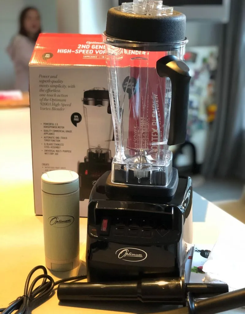 Optimum 9200A Power Blender   600M Cold Press Juicer Bundle