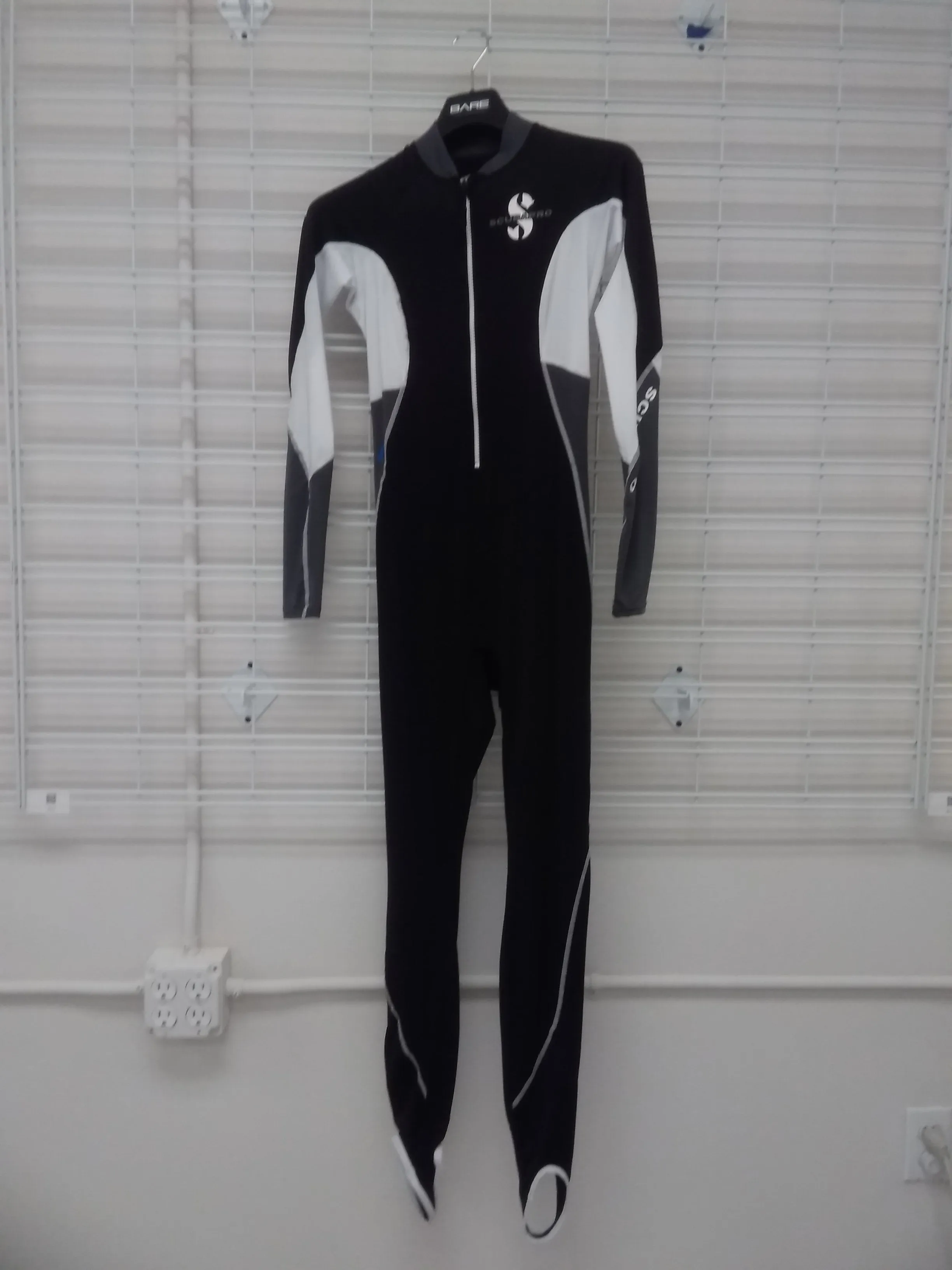 Used Scubapro UPF50 Graph Steamer Womens Scuba Diving Wetsuit